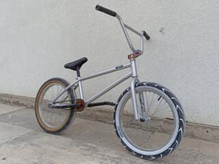 Продам BMX