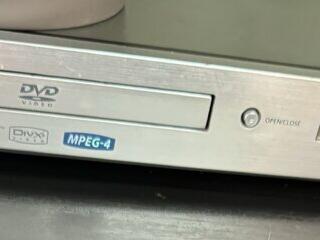 DVD-HD850 - плеер SAMSUNG, видео магнитофон HITACHI