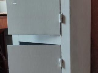 Металлический Сейф спасает ценности домашних.