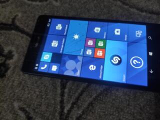 Microsoft Lumia 950 XL (1800руб)