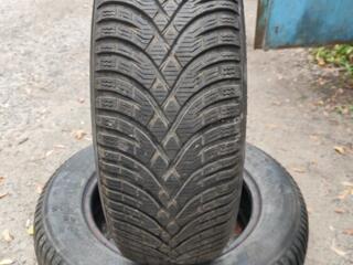 Продам пару зимней резины 195/65 R15