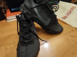 Продам летние кроссовки