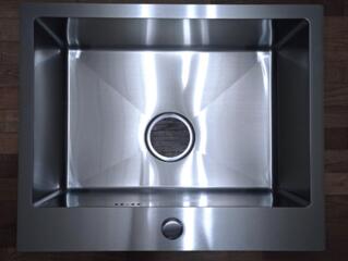 Кухонная мойка новая