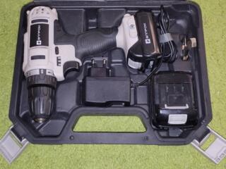 Новый шуруповёрт 12V, 2 x аккумулятора 2.0Ah, ЗУ, кейс
