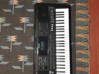 Продам синтезатор Yamaha PSR-E453