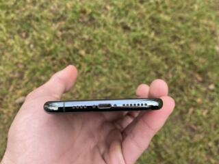 Продам iPhone 11 Pro Max