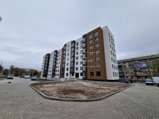 Se vinde apartament cu o odaie variantă albă, amplasat în centrul or. 