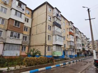 Продается 1к 2/5 в центре г. Бельцы 32900е