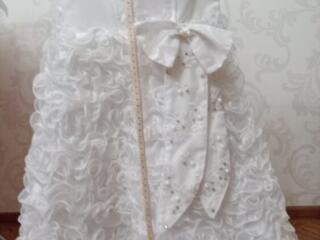 Продаю детские платья. Цена 50 рублей.