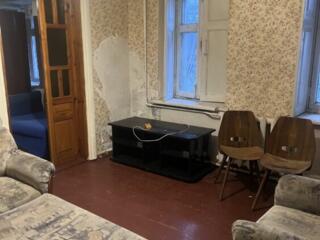 Продам 2-х комн. квартиру на Ефимова