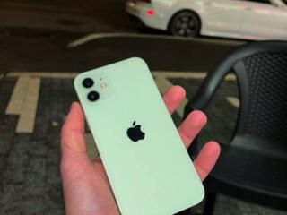 Продам IPhone 12