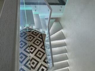 Лестницы любой сложности от производителя.