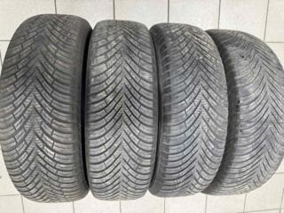 215/70 R16 VREDESTEIN