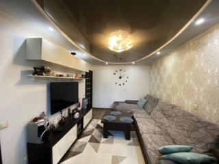 Продаю гарну 3к. квартиру в районі кінотеатру "Юність"