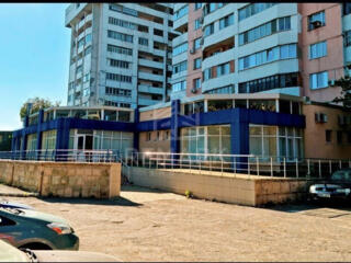 Se da in chirie spatiu comercial/birouri in sect. Botanica, pe str. ..