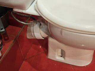 Слесарь-сантехник