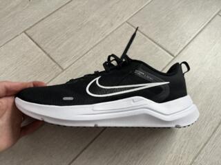 Nike Downshifter 12