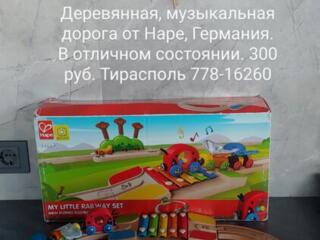 Продам развивающие фирменные игрушки, детская кухня