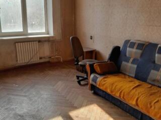 К продаже предлагается большая трёхкомнатная квартира в одном из ...