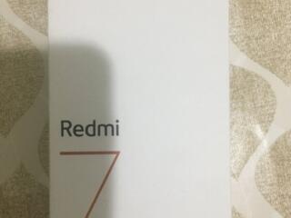 Мобильный телефон Redmi 7