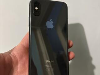 Продам IPhone Xs