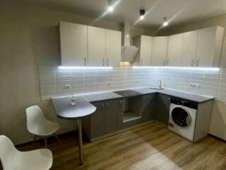 Продам квартиру 30 кв. м., 2/3, новый дом на Слободке.