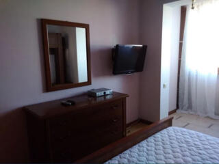 Продам квартиру 57.5 кв. м., 6/12, Клубничный пер. /Педагогическая.