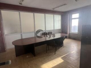 Apartament - 300  m²  , Chisinau