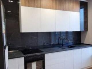 Продается 3-комнатная квартира с евроремонтом, мебелью и техникой в ..