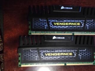 Продам Corsair Vengeance DDR3-1600 (2х4) 8 ГБ.