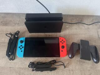 Прошитый Nintendo switch oled в идеальном состоянии