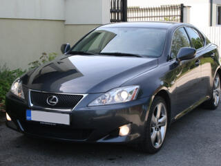 Lexus is250,is220d