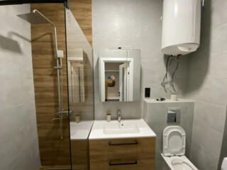 Продам квартиру 30 кв. м., 2/4, новый дом, жк Золотые Столбы.