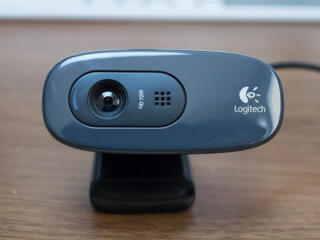 Веб-камера Logitech C270 HD в отличном состоянии