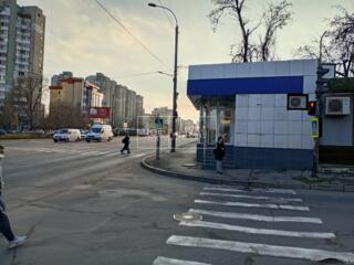 Se oferă spre chirie spațiu comercial în sectorul Centru, strada ...