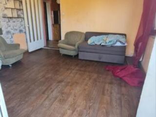 Продам две комнаты выделенные блоком в Центре города