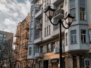 Центр. Європейська площа. 164 кв.м в БЦ