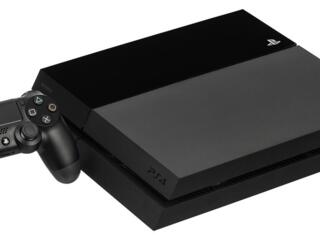 Продам PS4 дешево