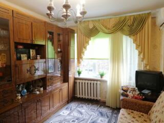 Предлагается к продаже 2-х комнатная квартира общей площадью 44 м.кв. 