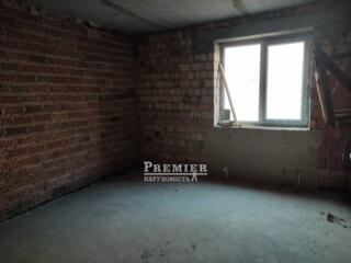 Продам квартиру у теплому цегляному будинку в районі ТЦ «Меркурій»