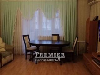 4-кімнатна квартира з ремонтом. 84 кв. м. Газовий новий будинок.