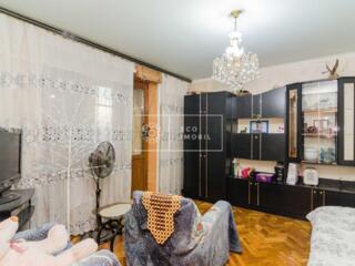 Se vinde apartament cu 2 odăi, amplasat în sect. Botanica, pe bd. ...