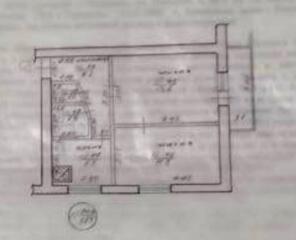 Продается 2-ком. квартира под ремонт.