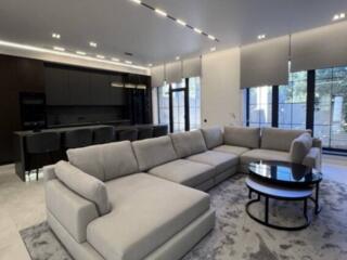 В продаже двухэтажный дом из красного кирпича, на 9ст. Большого ...