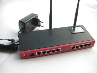 Продам Mikrotik RB2011UiAS-2HnD-IN