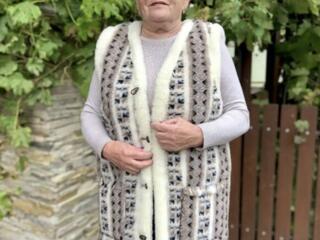 Жилетки из НАТУРАЛЬНОЙ ОВЧИННОЙ ШЕРСТИ