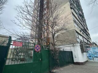 Продам 3-к на Новосельского