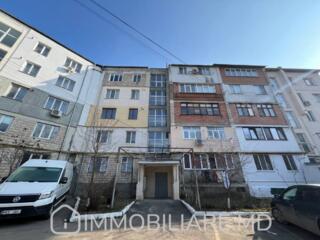 Apartament cu 3 camere, or. Ialoveni Vă propunem spre vânzare ...