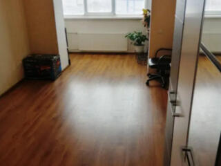 Продается трехкомнатная квартира на улице Бугаевской