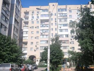 Продам 2-квартиру  с ремонтом на ул. Заболотного в Одессе